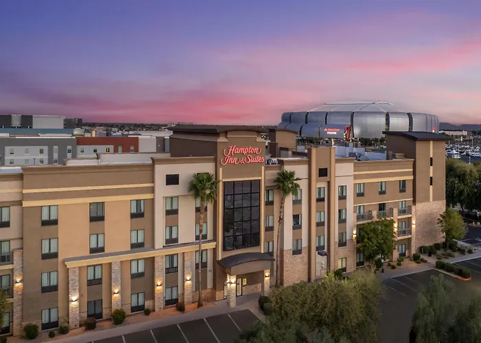 Hampton & Phoenix Glendale-westgate 3*